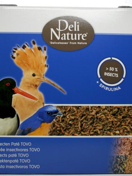 PAT� CON INSETTI 4 KG DELI NATURE